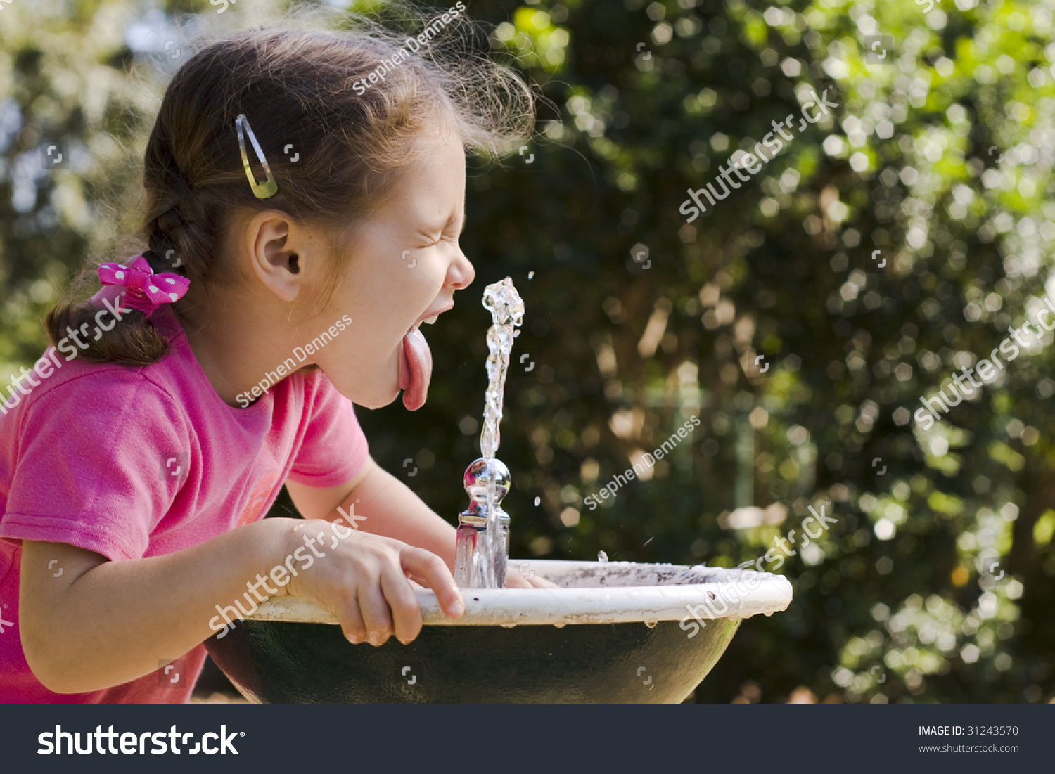 Young Girl Drinking Fountain Stock Photo 31243570 - Shutterstock