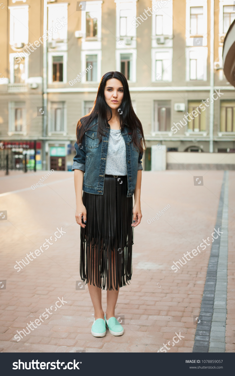 tops with black leather skirt