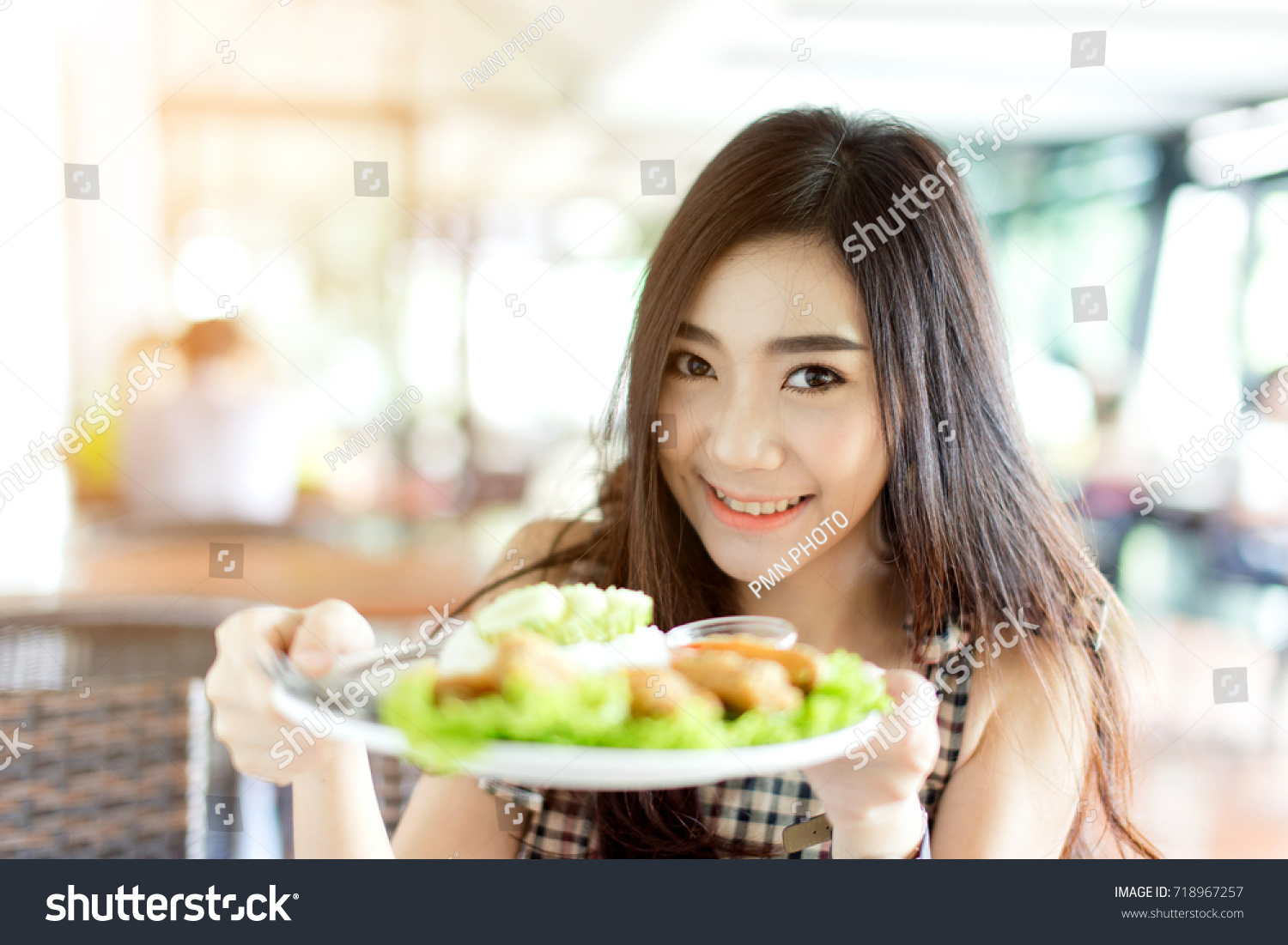 Young Happy Women Food Restaurant Stock Photo 718967257 | Shutterstock