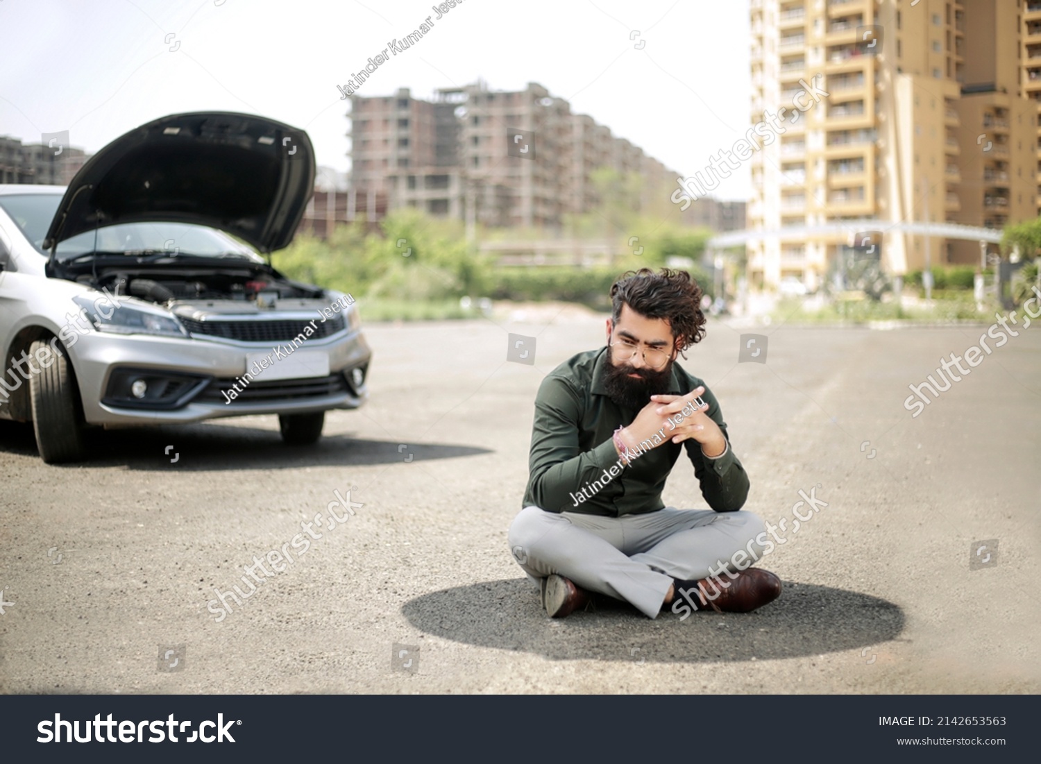 car bonnet keeps opening