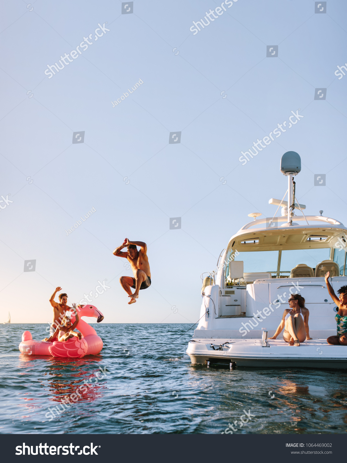 Wonderful man brought the woman to Gelendzhik Wonderful man brought the woman to Gelendzhik