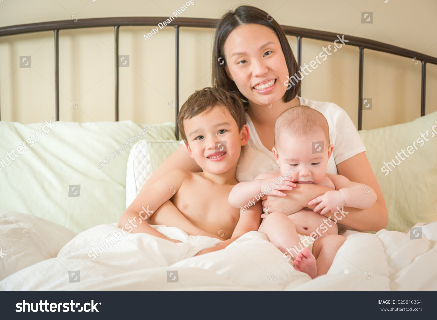 Young Mixed Race Chinese Caucasian Baby Stock Photo Edit Now 525816364