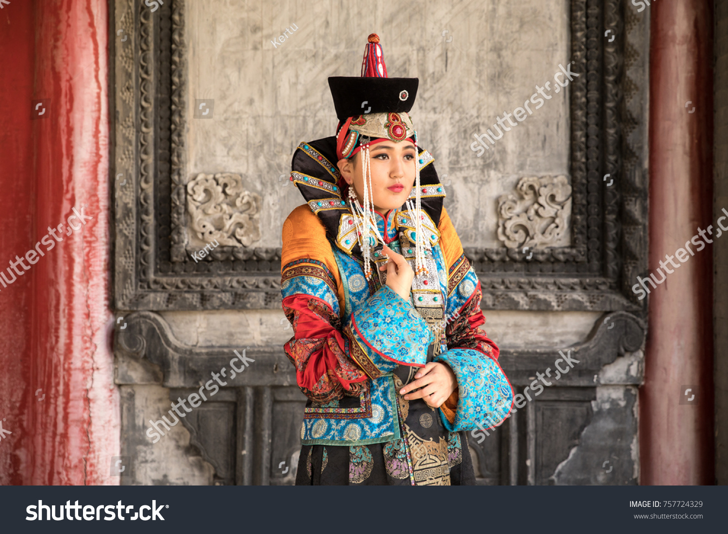 Young Mongolian Woman Traditional 13th Century Stock Photo 757724329 ...