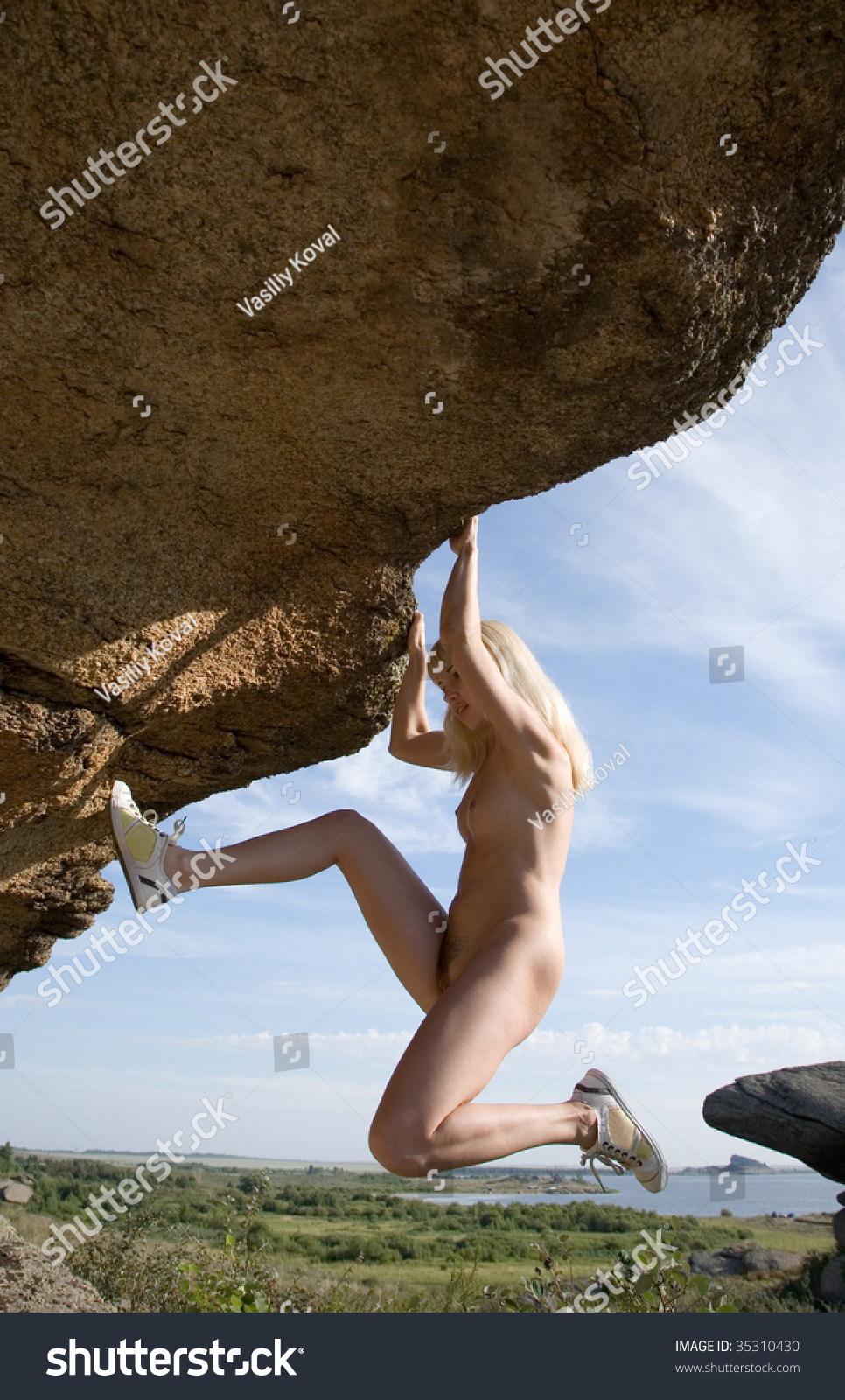 Girl Nude Climb