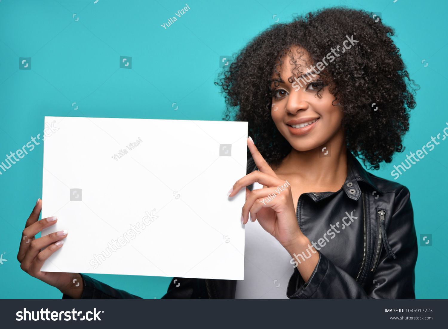 Young Pretty African American Millennial Woman Stockfoto