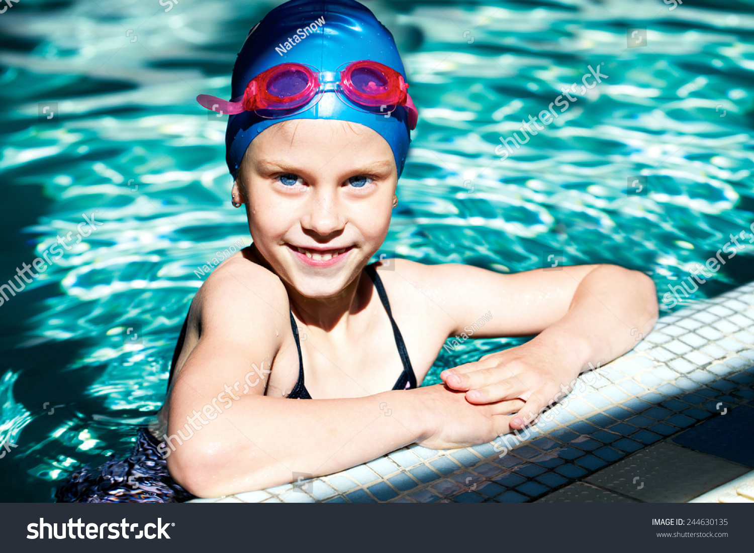 Young Swimmer Training In The Swimming Pool Stock Photo 244630135 ...