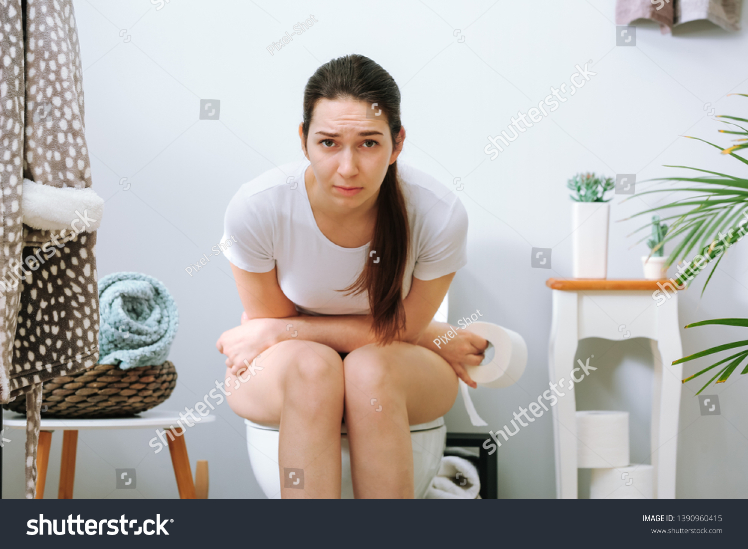 Girls On The Toilet Constipated