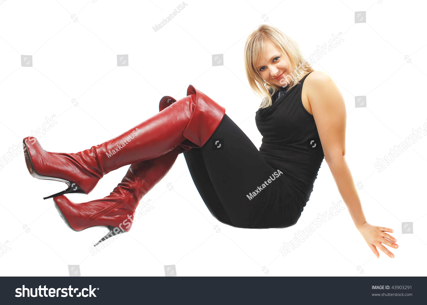 Red boots ans black latex